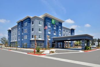 Holiday Inn Express & Suites Loma Linda