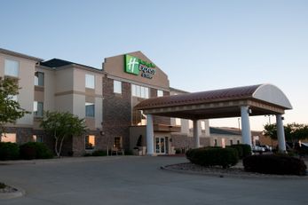 Holiday Inn Express & Suites