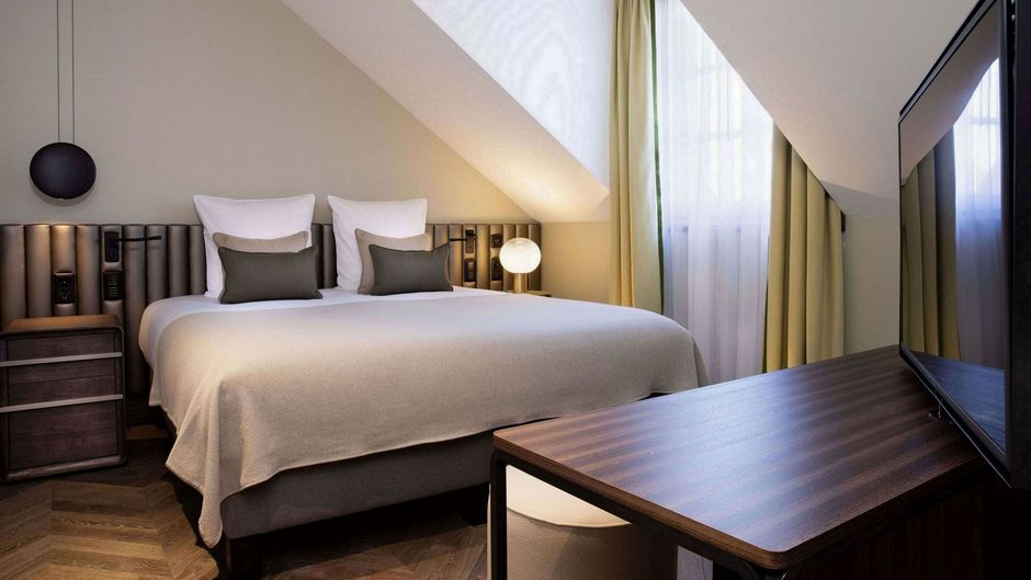 Hotel D Room