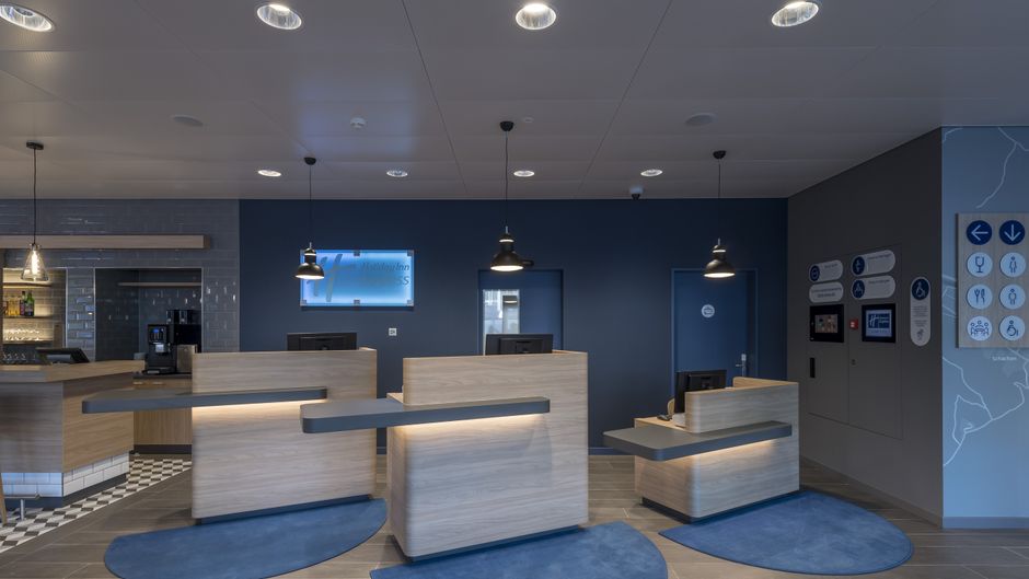 Holiday Inn Express Luzern Kriens Lobby