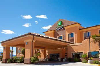 Holiday Inn Express & Suites Kingman