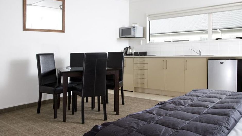 Hygate Motor Lodge & Conference Ctr Room