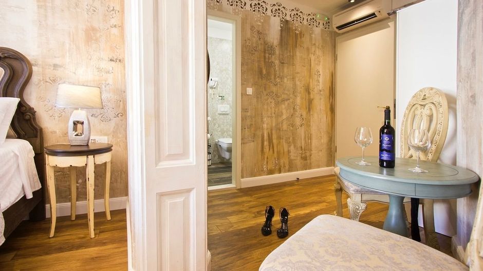 Plaza Marchi Heritage Hotel Room