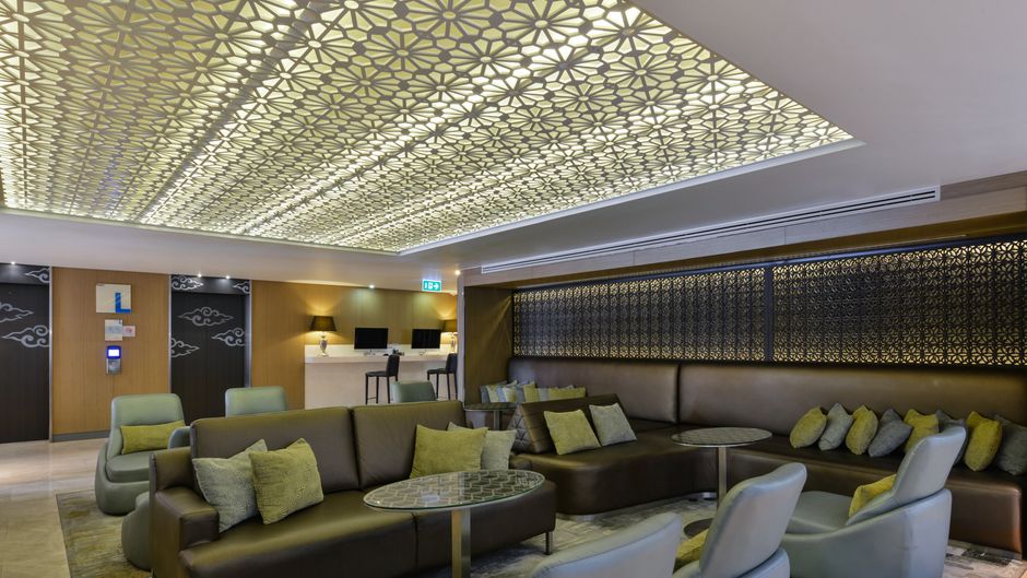 Holiday Inn Express Bangkok Sukhumvit 11 Lobby