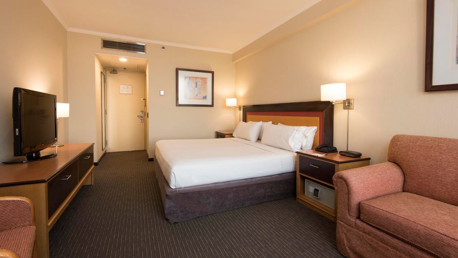 Holiday Inn Express Puerto Madero Room