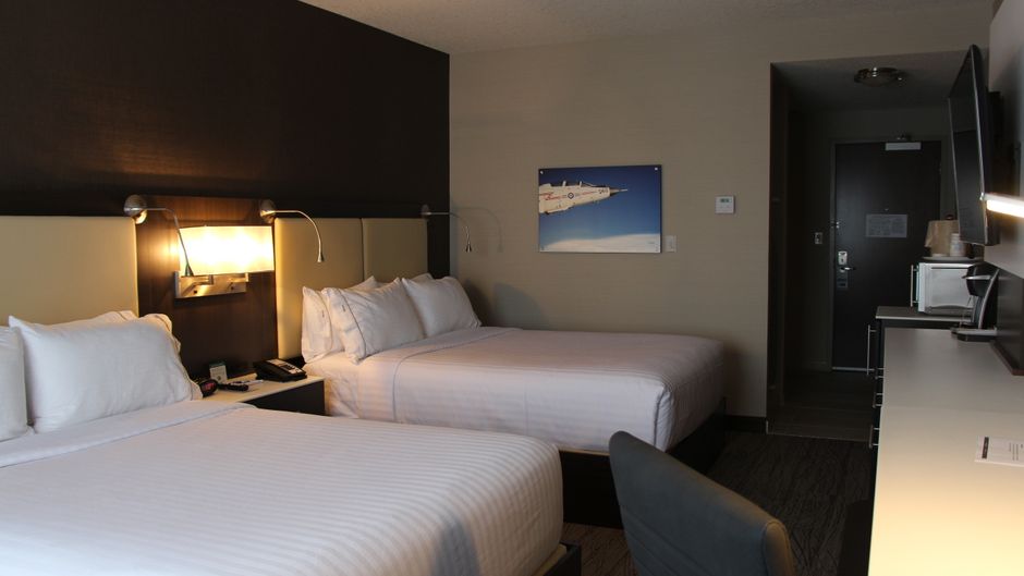 Holiday Inn Express & Suites Cold Lake Room