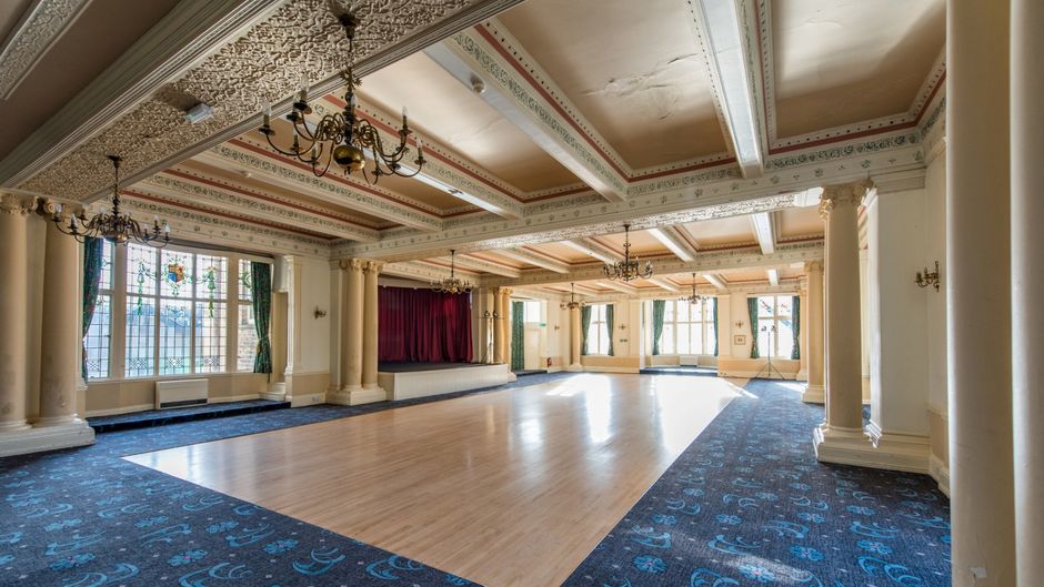 The Cairn Hotel Ballroom