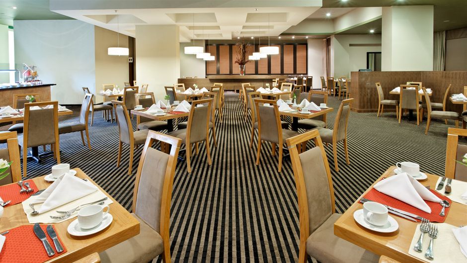 Crowne Plaza Hotel Monterrey Airport Restaurant