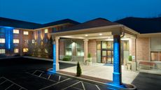 Holiday Inn Express & Suites