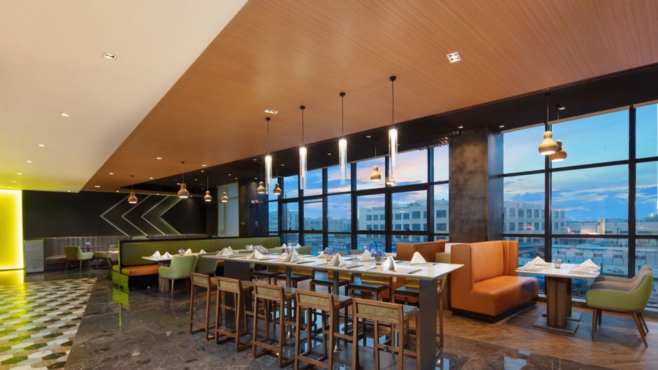 Holiday Inn Airport Zone Restaurant