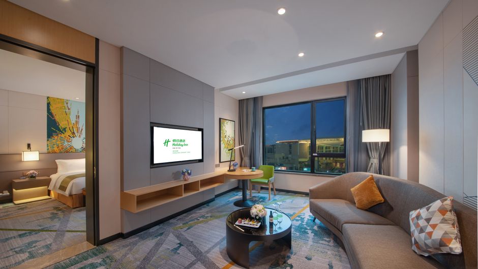 Holiday Inn Airport Zone Suite