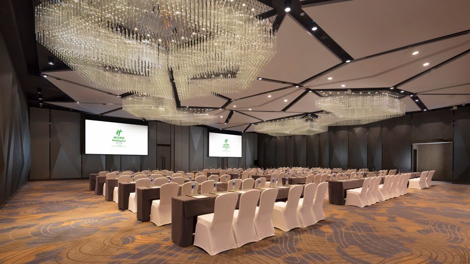 Holiday Inn Airport Zone Ballroom