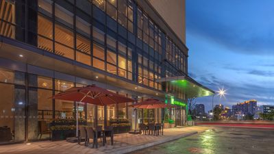 Holiday Inn Airport Zone