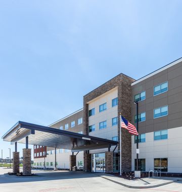 Holiday Inn Express/Suites Springfield N