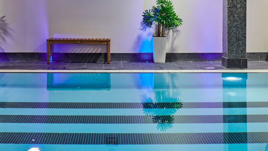 Holiday Inn Birmingham Airport Pool