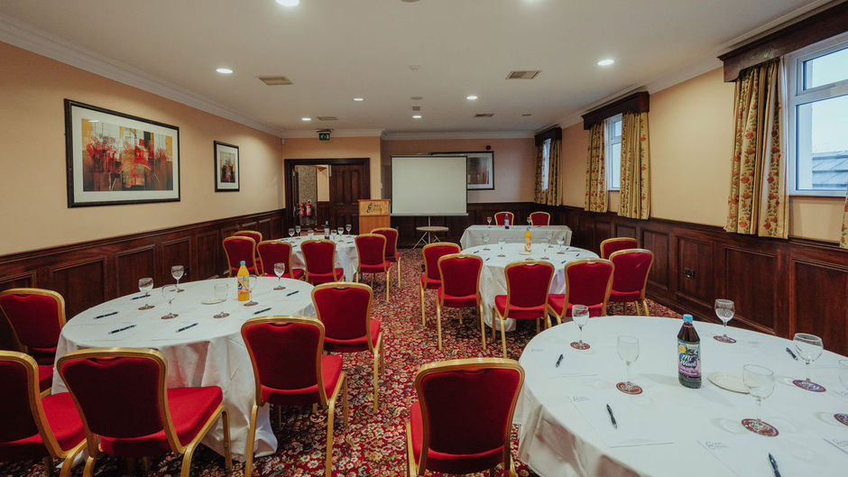 Corrs Corner Hotel Meeting
