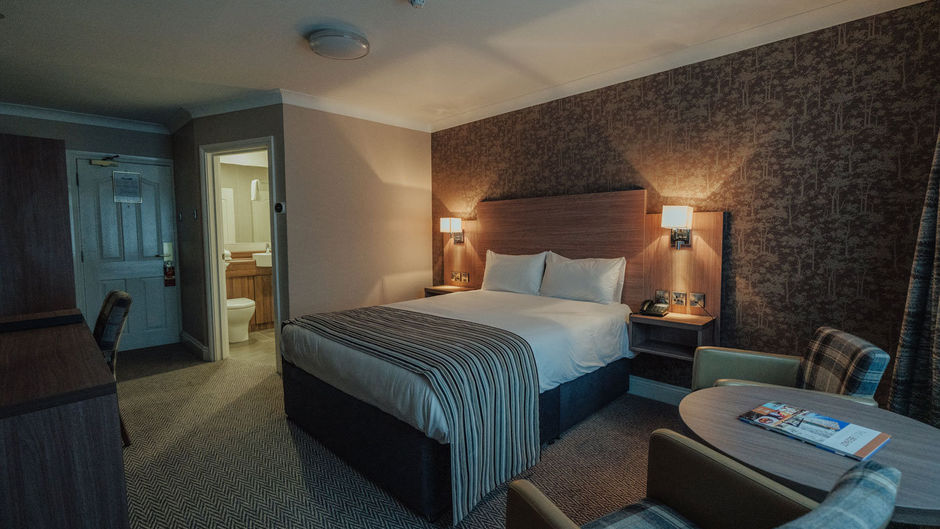 Corrs Corner Hotel Room
