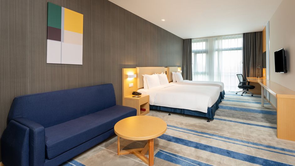 Holiday Inn Express Shanghai Pujiang Room