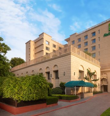 Holiday Inn Agra MG Road