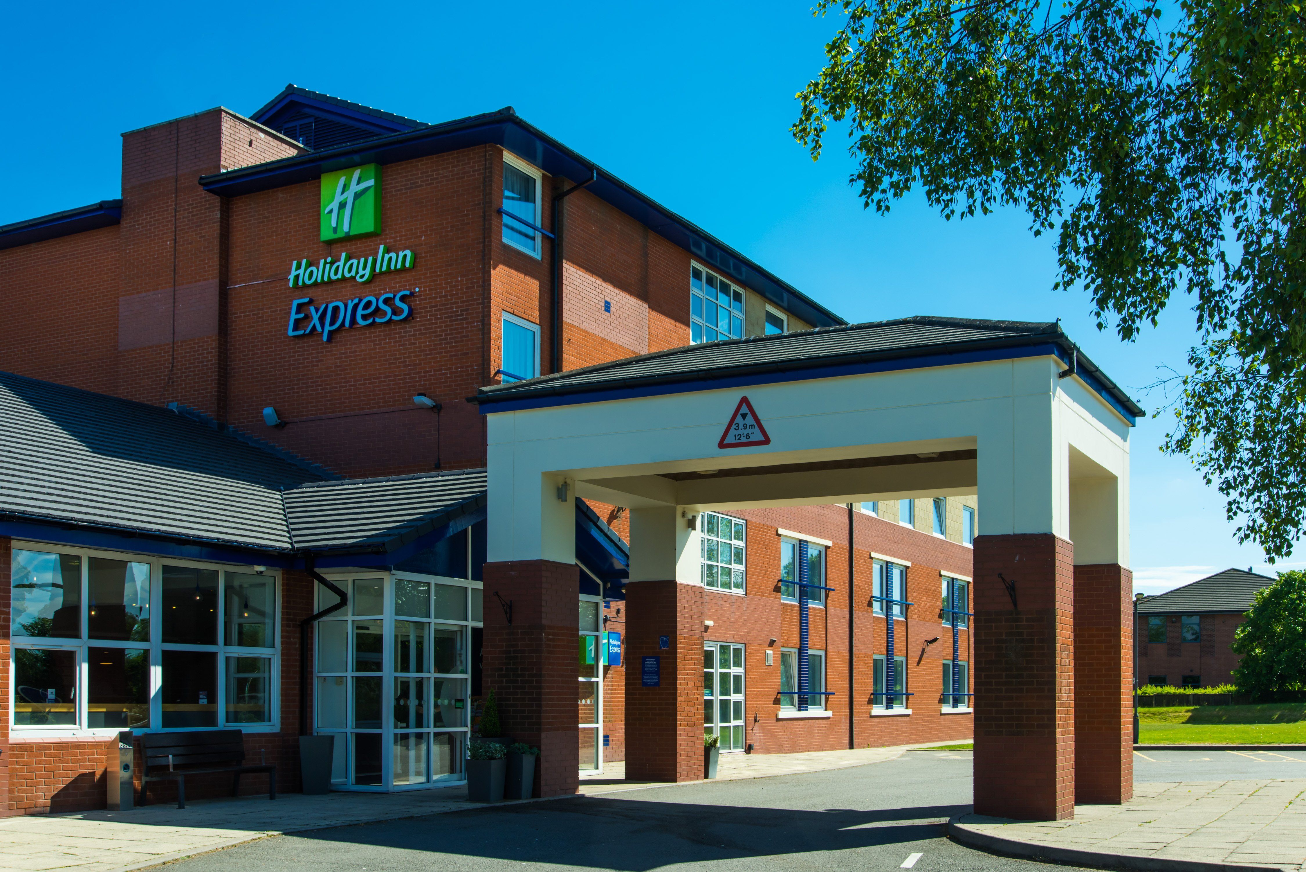 Holiday Inn Express Burton on Trent Hotels