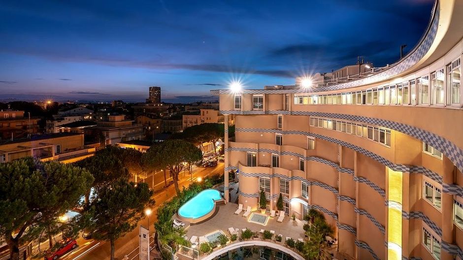 Savoia Hotel Rimini Exterior