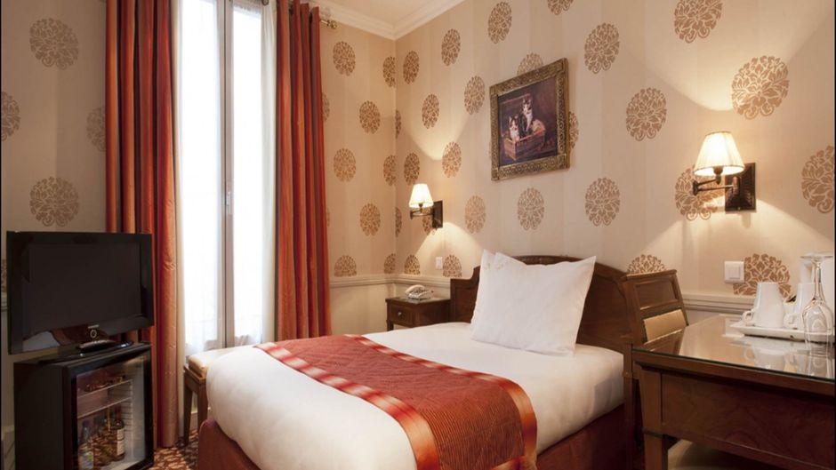Hotel Belfast Room
