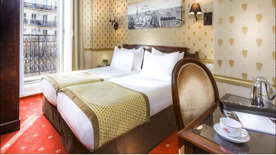 Hotel Belfast Room