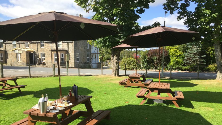 Nethybridge Hotel Exterior