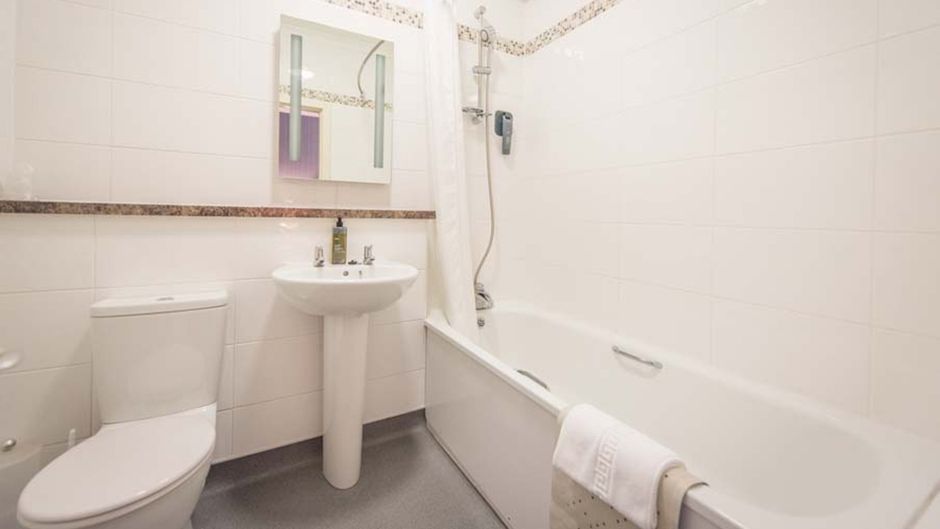 Nethybridge Hotel Room