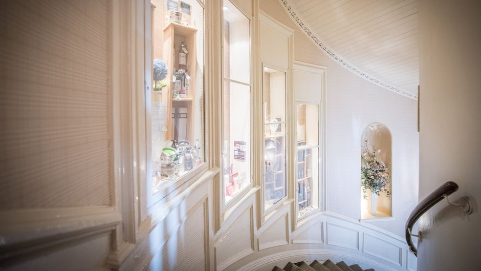 Royal Hotel Lobby
