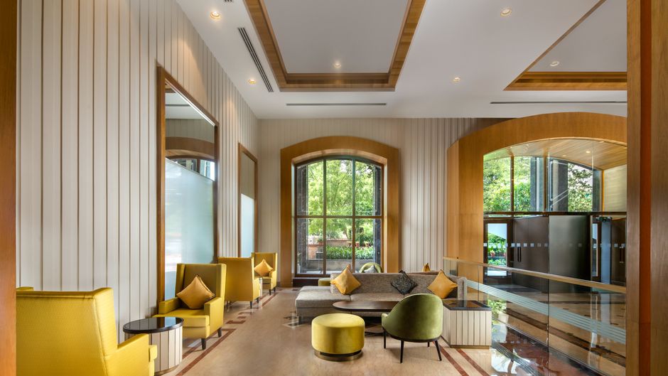Holiday Inn Agra MG Road Lobby