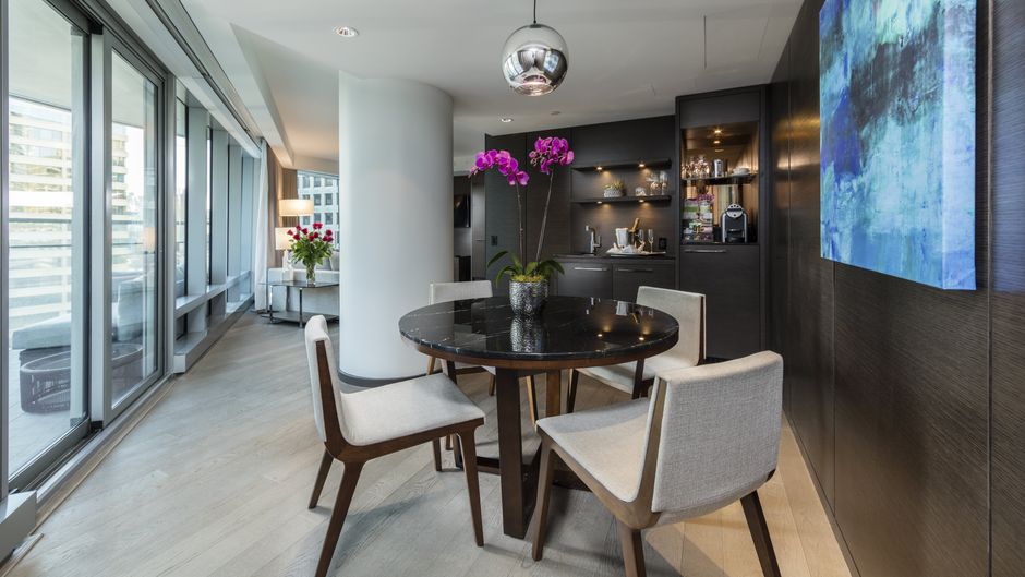 Paradox Hotel Vancouver Suite