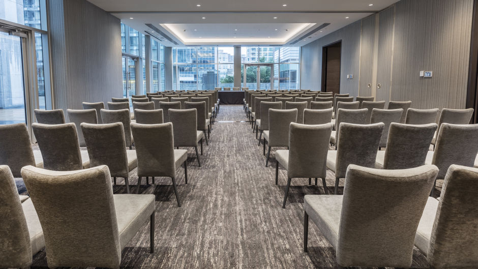 Paradox Hotel Vancouver Meeting