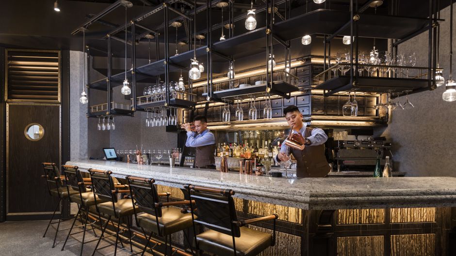 Paradox Hotel Vancouver Restaurant