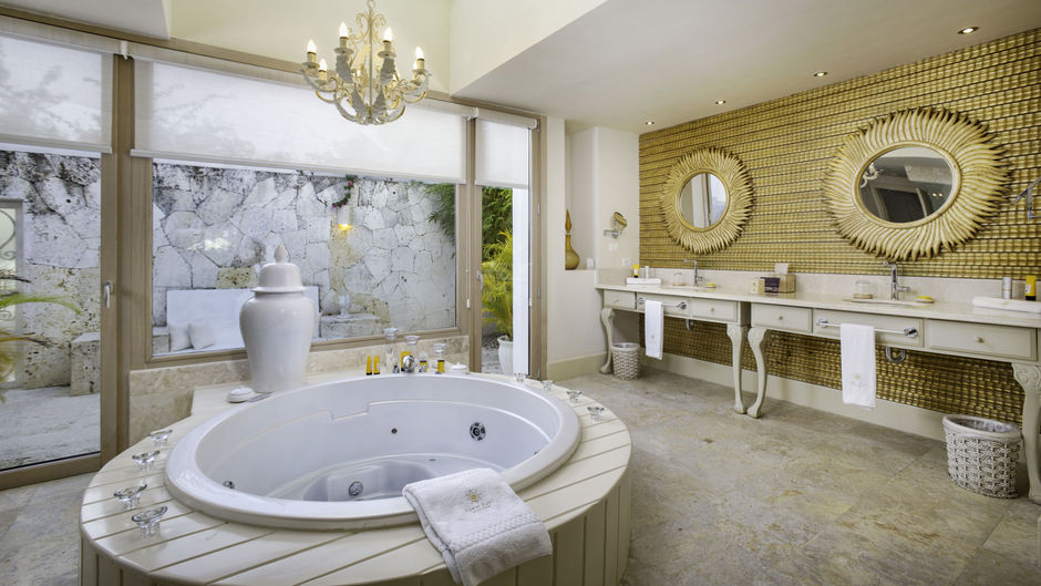 Eden Roc at Cap Cana Room