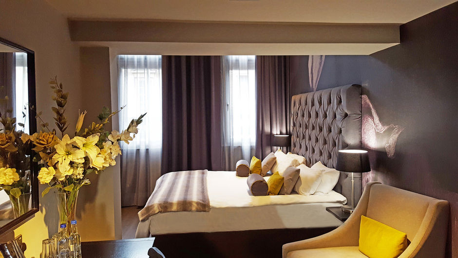 Grey Street Hotel Room
