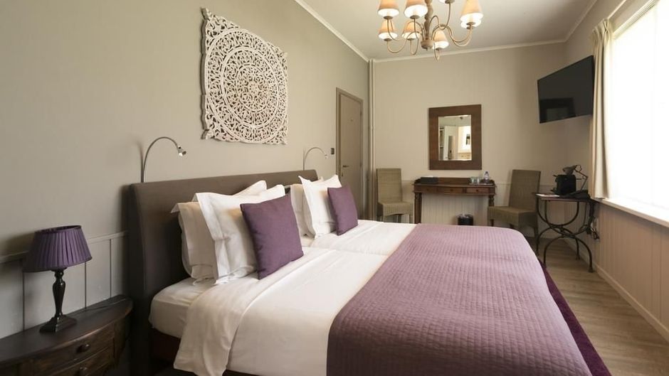 Klokkenhof Hotel Room