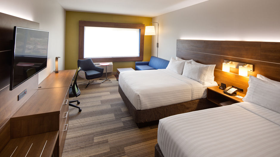 Holiday Inn Express & Suites Terrace Suite