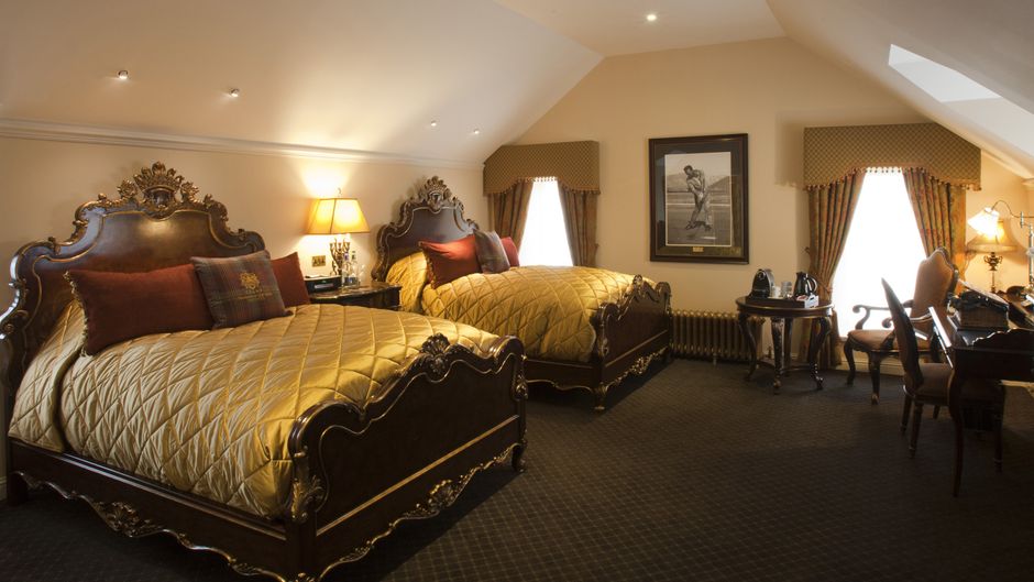 Trump MacLeod House & Lodge Room