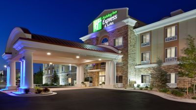 Holiday Inn Express Hotel & Suites South