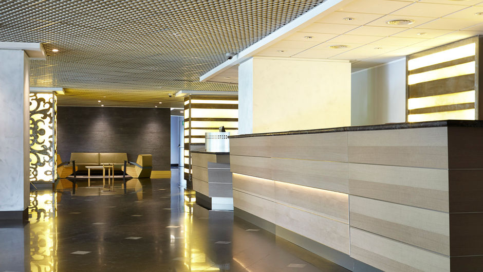 Crowne Plaza Milan Linate Lobby
