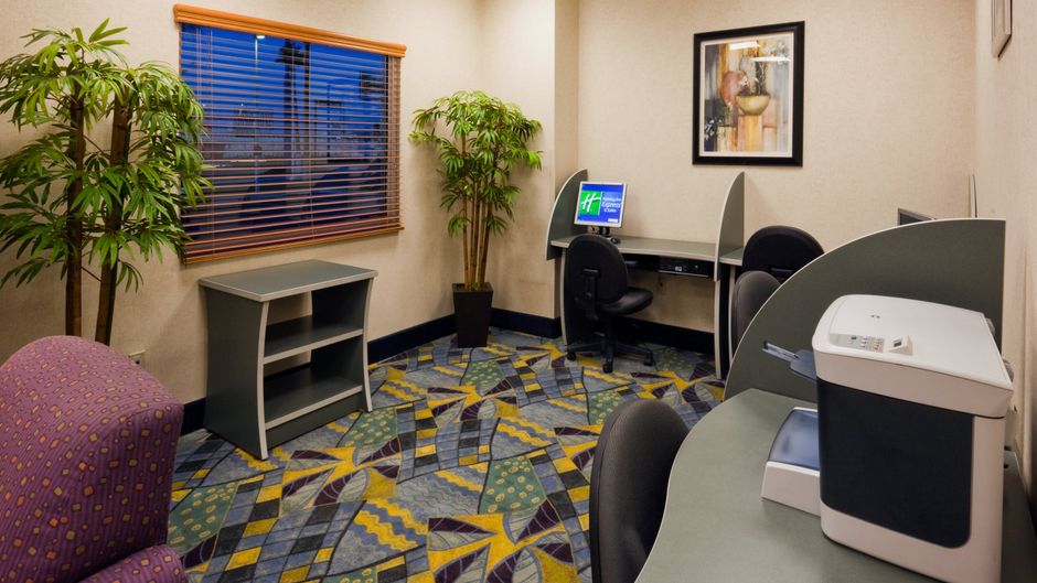 Holiday Inn Express Hotel & Suites Other
