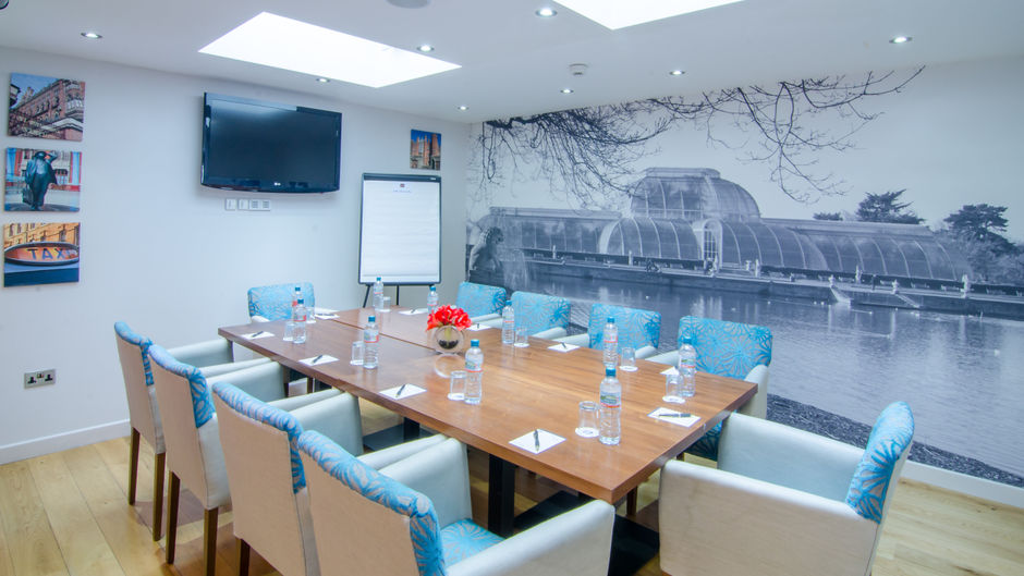 Seraphine Kensington Olympia Hotel Meeting
