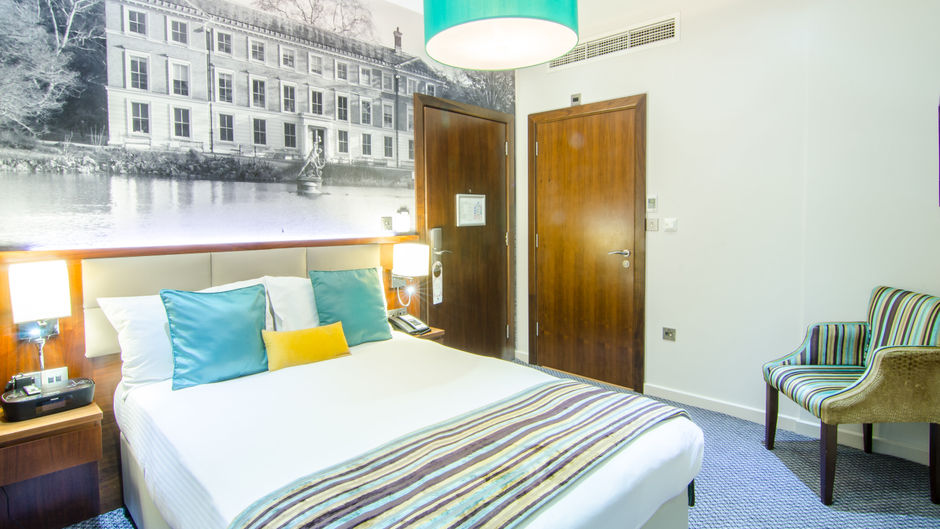Seraphine Kensington Olympia Hotel Room