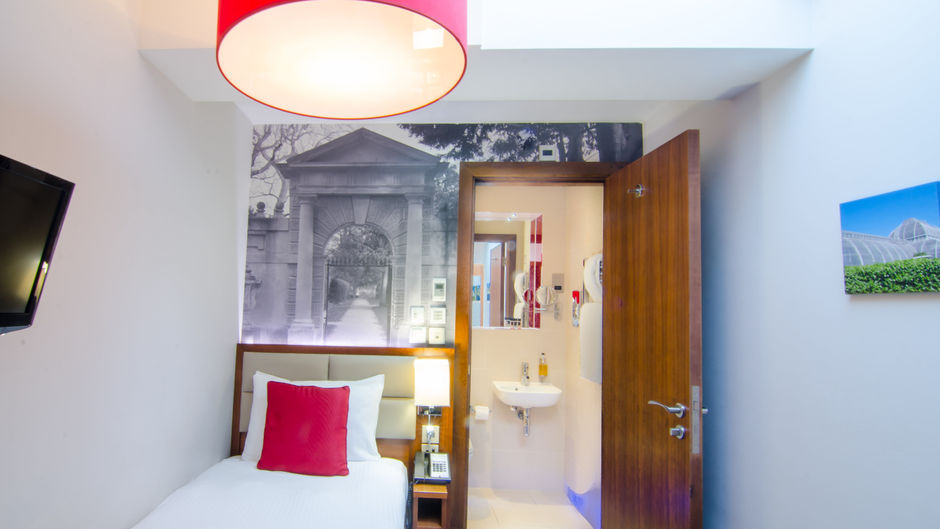 Seraphine Kensington Olympia Hotel Room