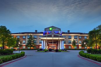 Holiday Inn Express Hotel & Suites
