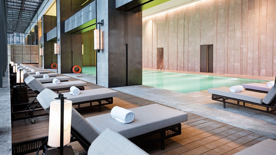 HUALUXE Wuhu Pool