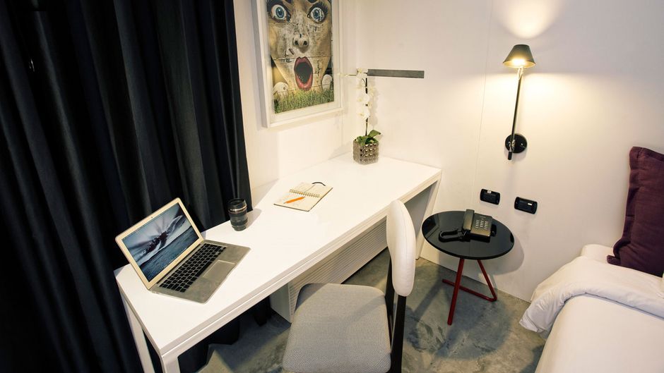 BTH Hotel Room