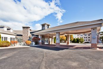 Holiday Inn Express St Ignace-Lake Front