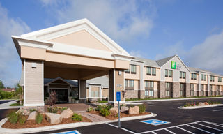 Holiday Inn Express Hotel & Stes Willmar